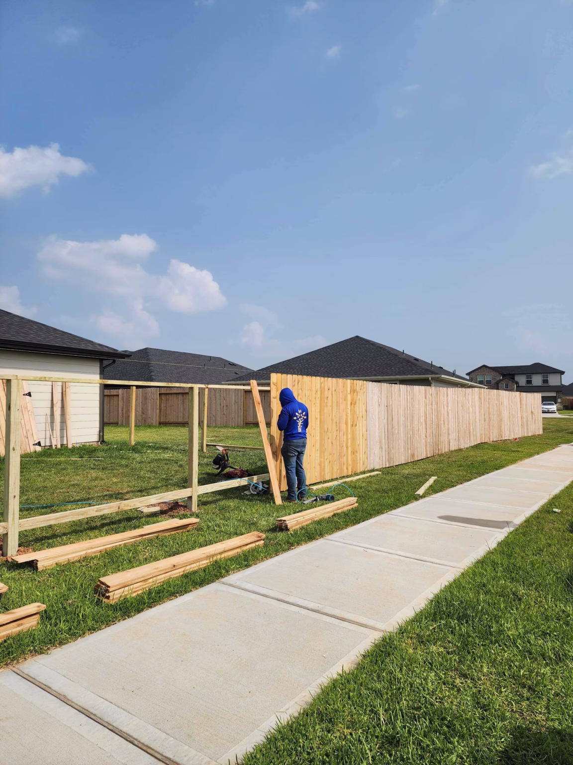 fence building in Fulshear TX